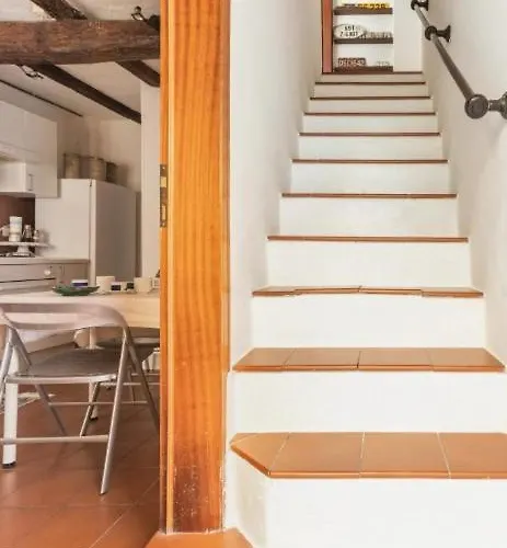 Апартаменты House On The Hills, 10 Minutes From Center *